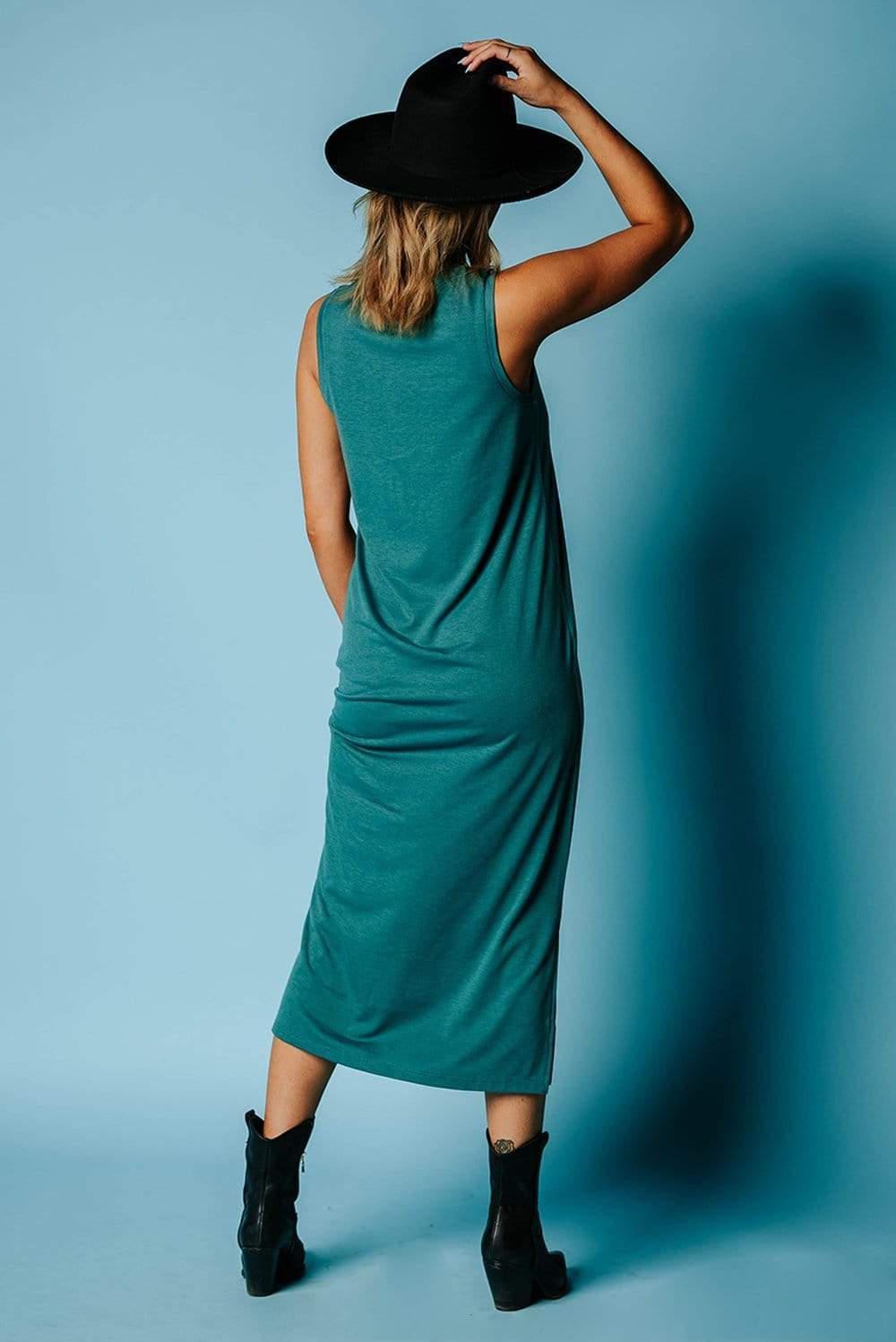 The Walk Away Midi Dress in Teal | The Walk Away Midi Dress in Teal | Clad & Cloth |  Dress | Amazon | Instagram.