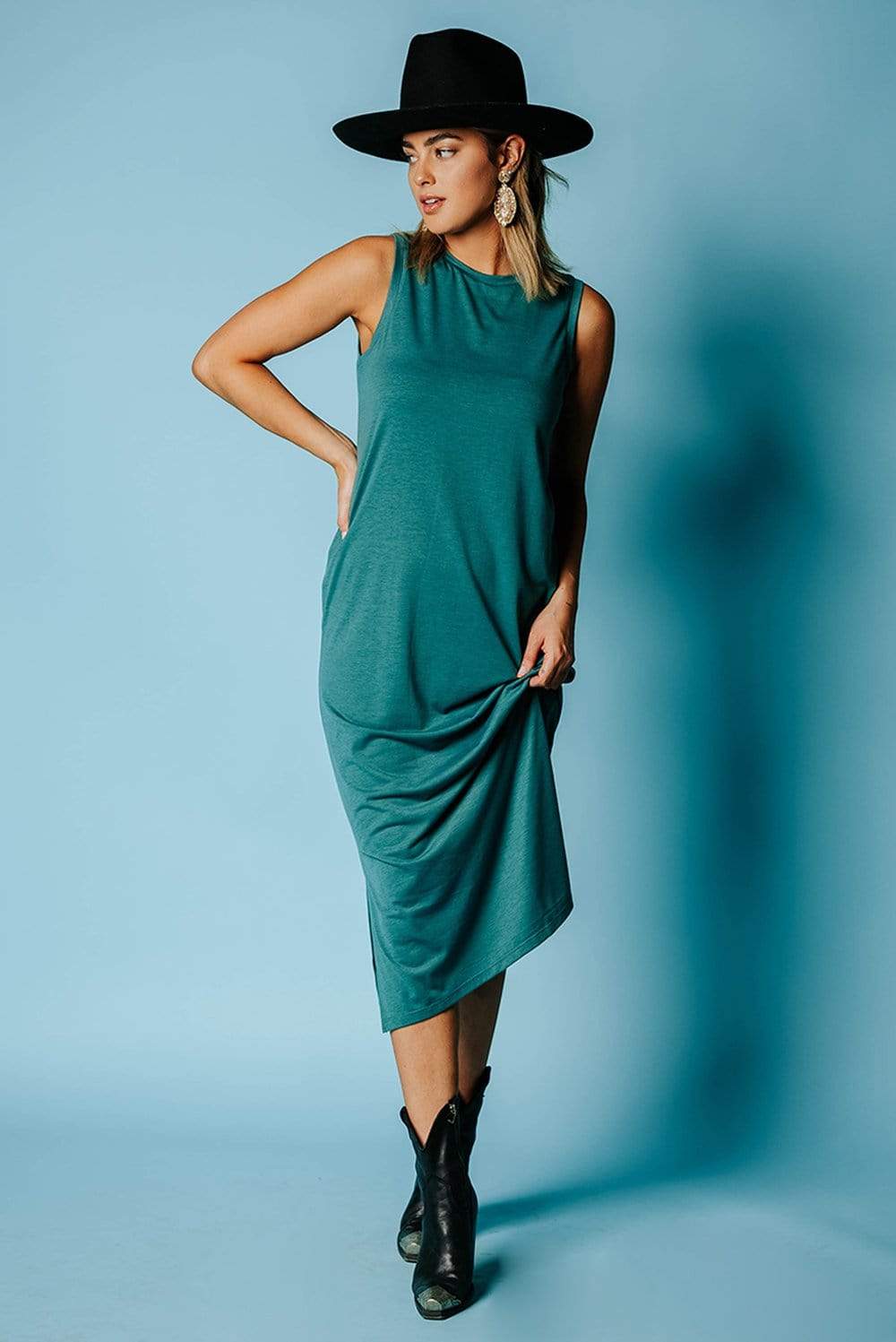 The Walk Away Midi Dress in Teal | The Walk Away Midi Dress in Teal | Clad & Cloth |  Dress | Amazon | Instagram.